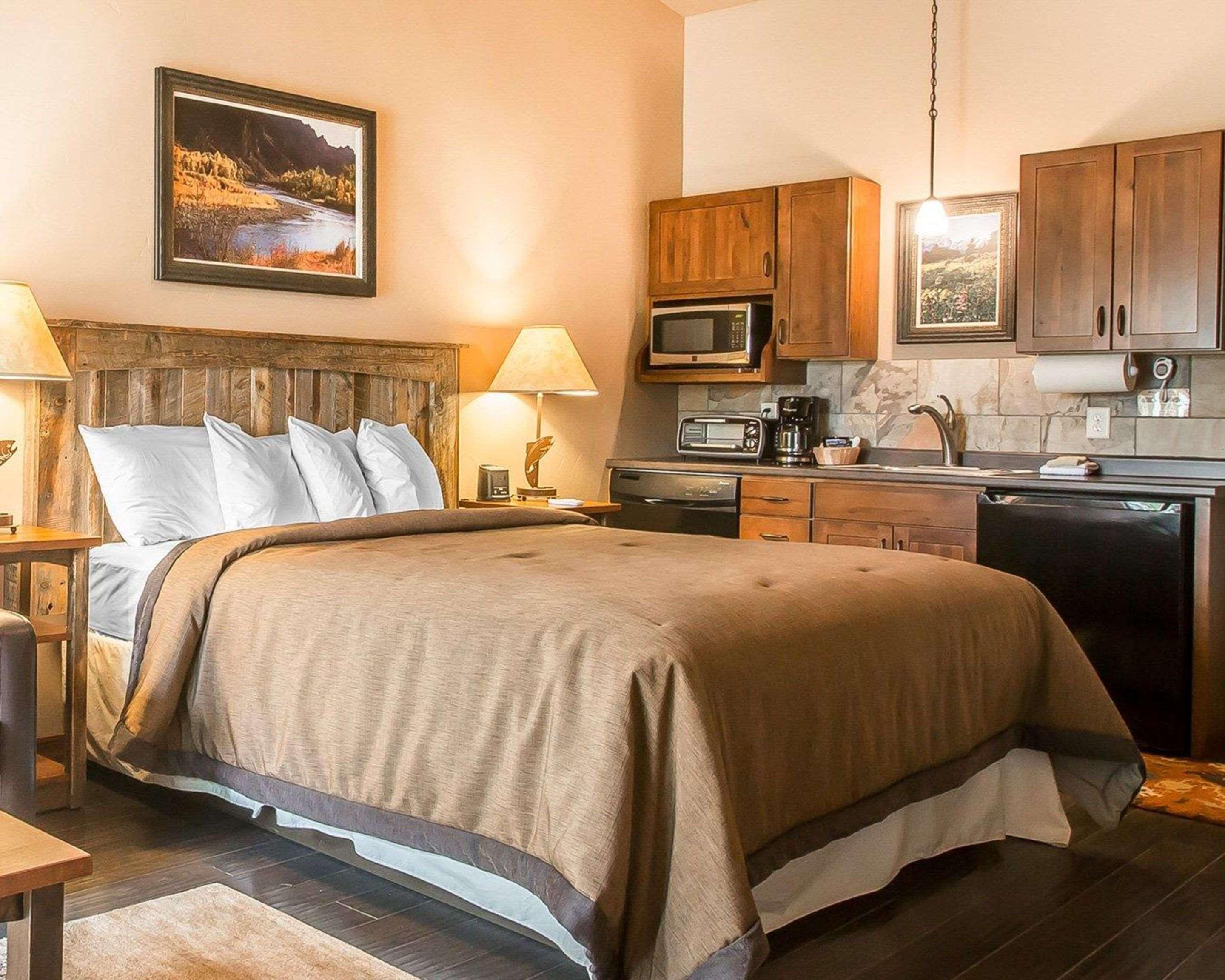 Yellowstone Valley Lodge, Ascend Hotel Collection Pray المظهر الخارجي الصورة