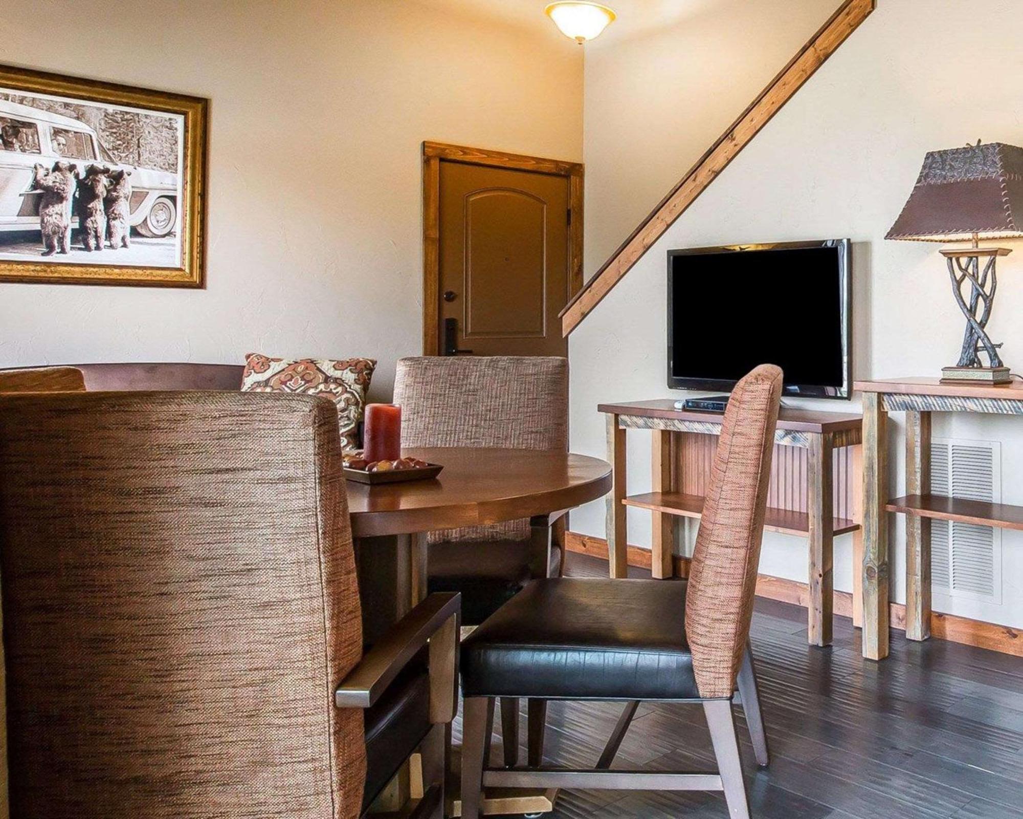Yellowstone Valley Lodge, Ascend Hotel Collection Pray المظهر الخارجي الصورة