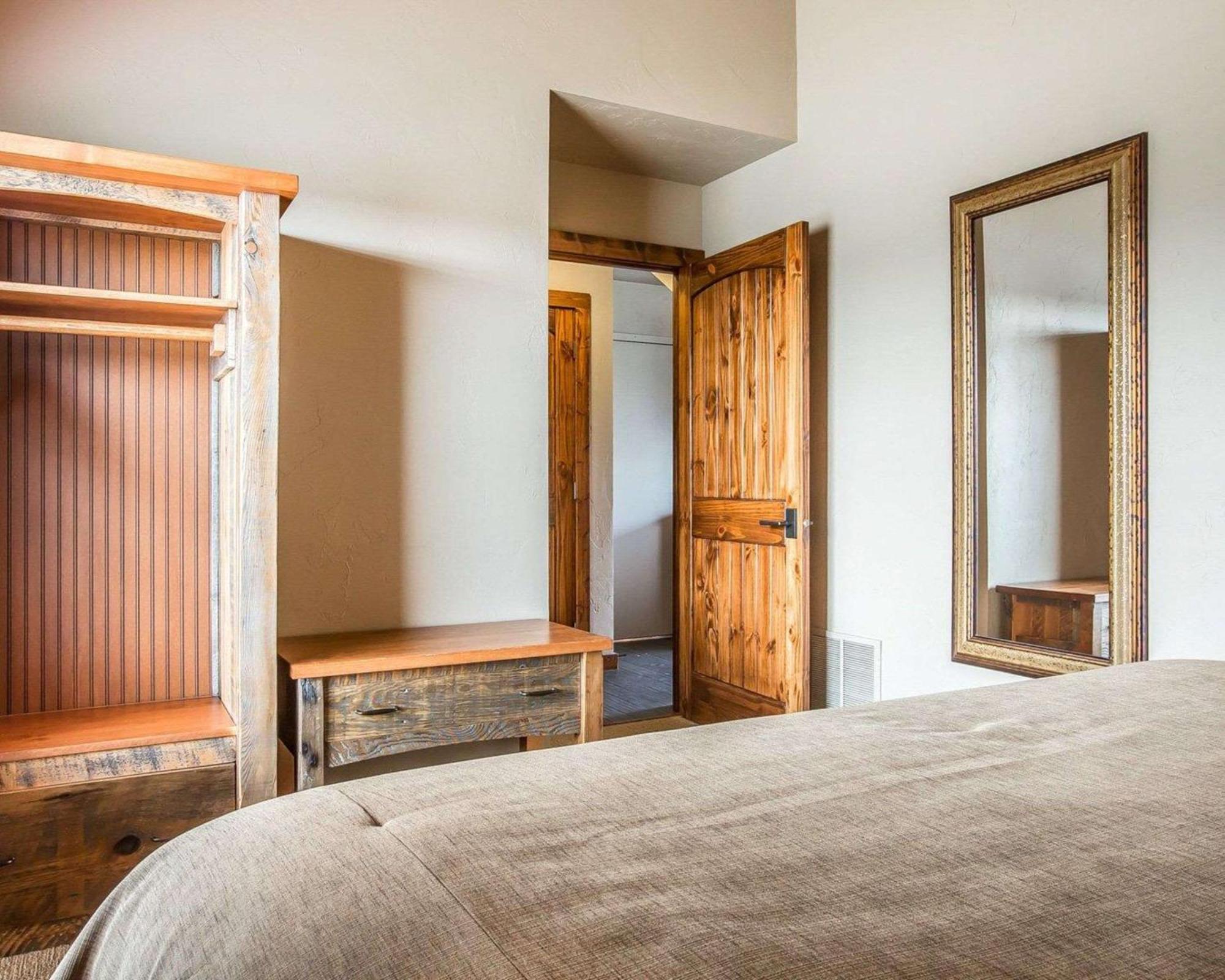 Yellowstone Valley Lodge, Ascend Hotel Collection Pray المظهر الخارجي الصورة