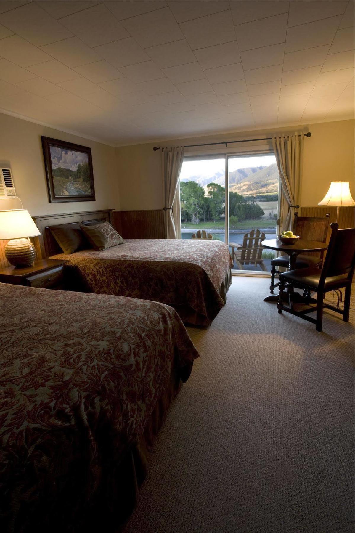 Yellowstone Valley Lodge, Ascend Hotel Collection Pray المظهر الخارجي الصورة