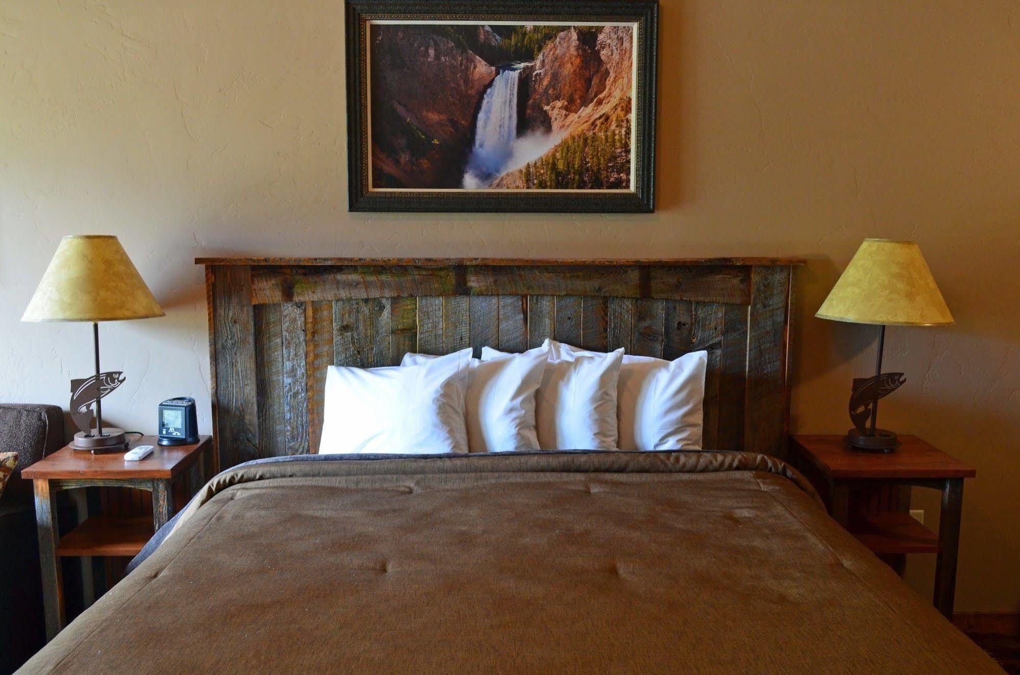 Yellowstone Valley Lodge, Ascend Hotel Collection Pray المظهر الخارجي الصورة