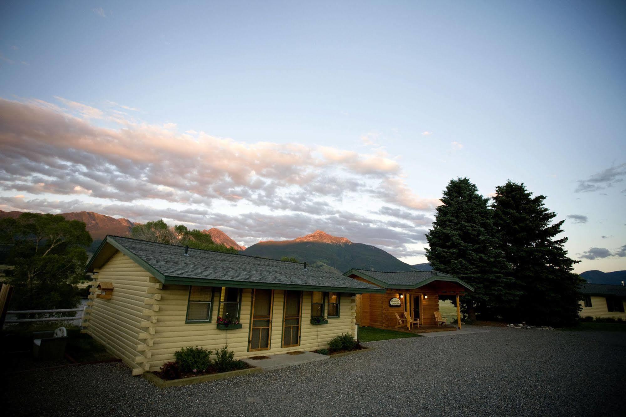 Yellowstone Valley Lodge, Ascend Hotel Collection Pray المظهر الخارجي الصورة